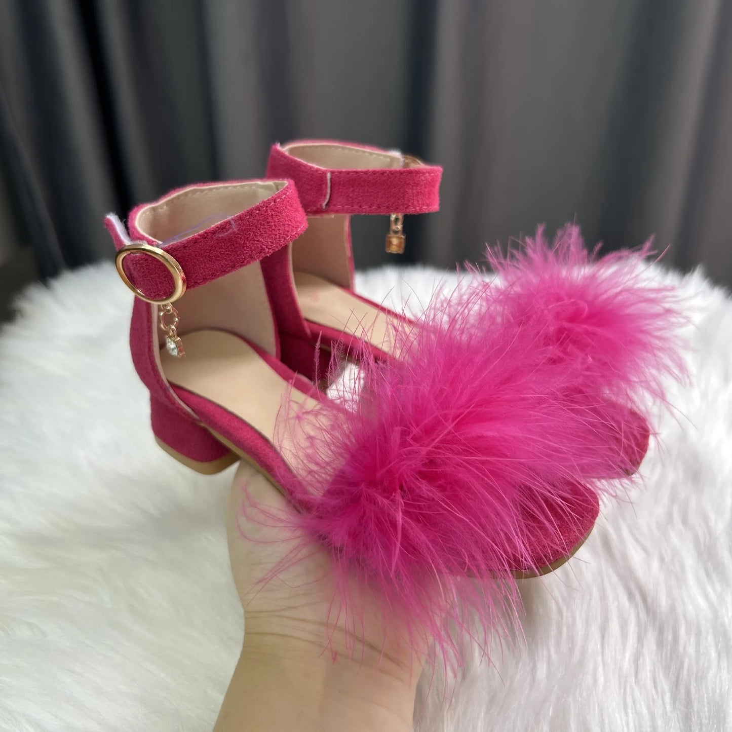Toddler Girls Sandals Summer Low-heels Children's Sandals Open-toe Princess Fluffy New Versatile Kids Fashion Ankle-strap Shoes