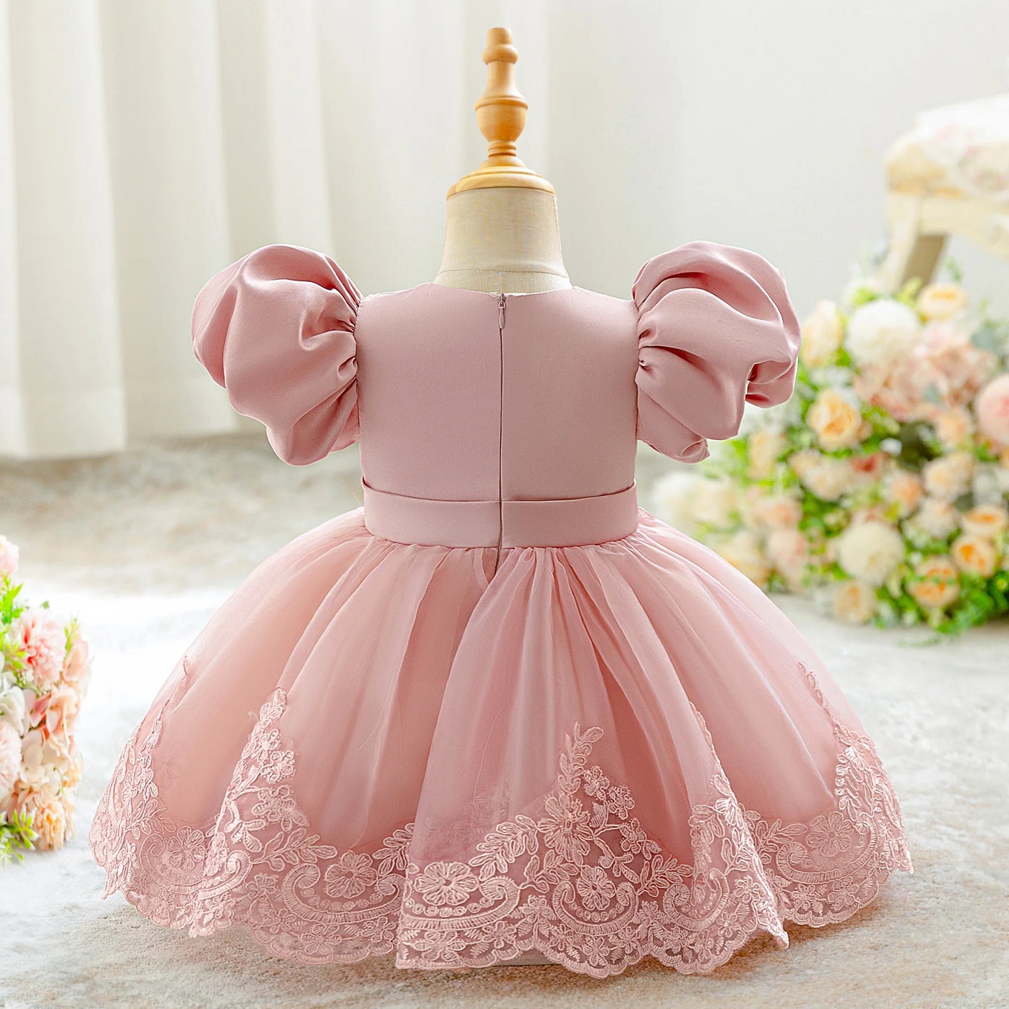 Baby Girls Cute Bow Lace Embroidered Mesh Ball Gown Clothes Infant Birthday Dress Wedding Toddler Princess Party Baptism Frock