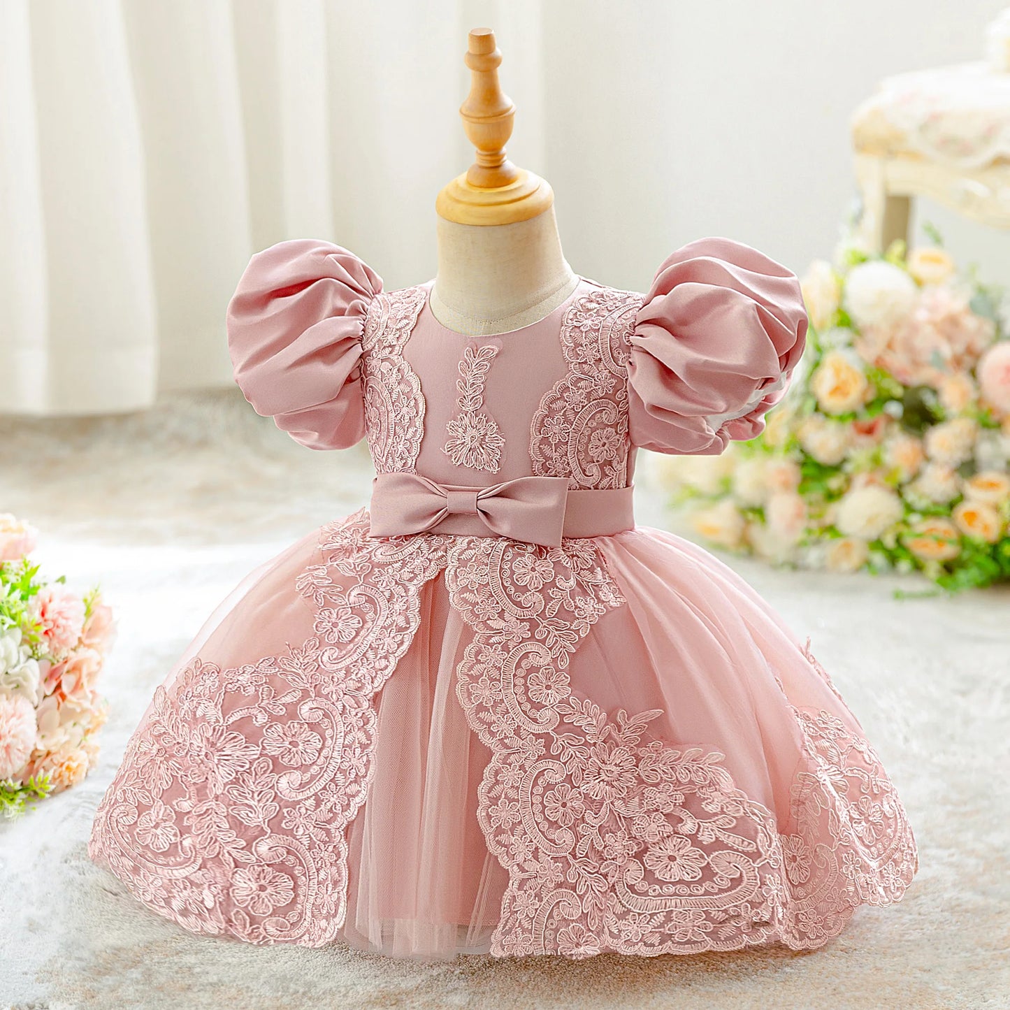 Baby Girls Cute Bow Lace Embroidered Mesh Ball Gown Clothes Infant Birthday Dress Wedding Toddler Princess Party Baptism Frock