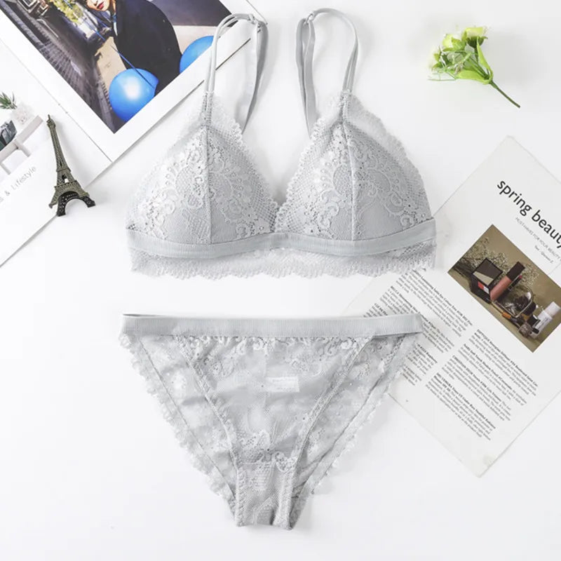 Women Lace Bra And Briefs Set Backless Bralette Solid Color Underwear Wireless Lace Bra Top Sexy Lingerie Set Female Intimates