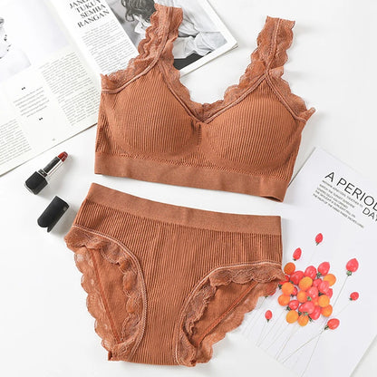 Sexy Lace Lingerie Set Padded Bra Set Without Steel Ring Solid Women's Underwear Brassiere Comfortable Fitness Crop Top