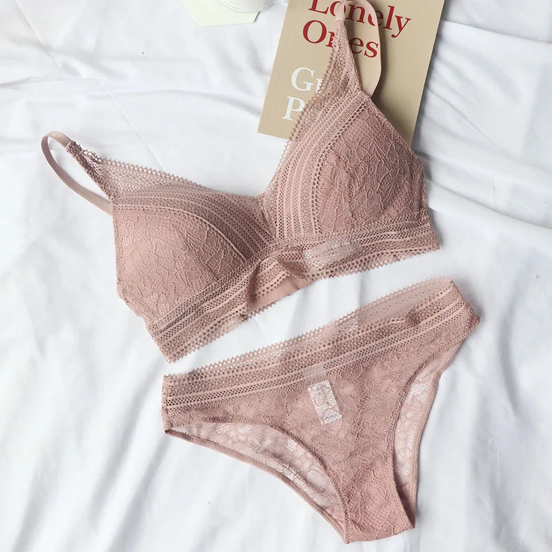 New Women 4 Colour Underwear French Wire-Free Ultra-thin Bralette Sexy Lace Triangle Cup Push Up Bra Set Cotton Bra and Panties