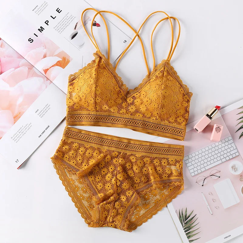 Women Lace Bra And Briefs Set Backless Bralette Solid Color Underwear Wireless Lace Bra Top Sexy Lingerie Set Female Intimates