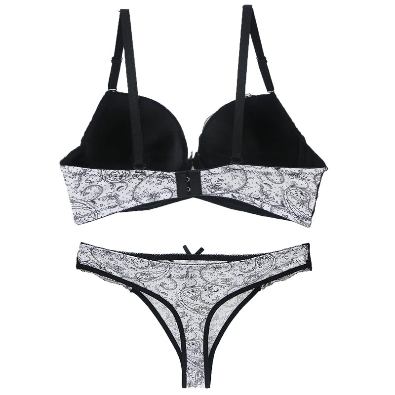 2022 New Sexy Bras Set 32/70 34/75 36/80 38/85 40/90 42/95 44/100 BCDE Cup Underwear Bralette Brassiere Plus Size Lingerie Thong