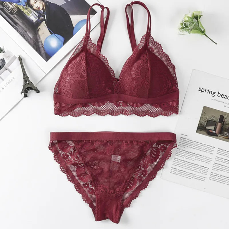 Women Lace Bra And Briefs Set Backless Bralette Solid Color Underwear Wireless Lace Bra Top Sexy Lingerie Set Female Intimates
