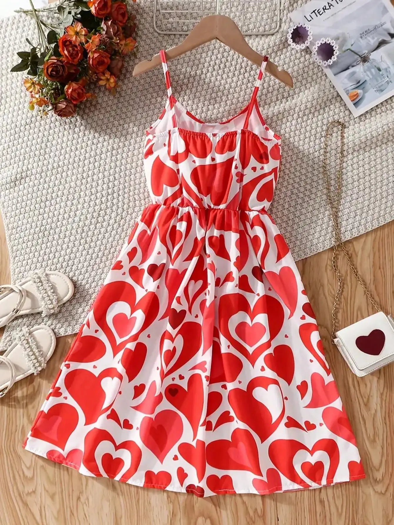 Summer Casual Style Girls' Heart-Shaped Printed Round Neck Sleeveless Camisole Dress, Mid Length Skirt