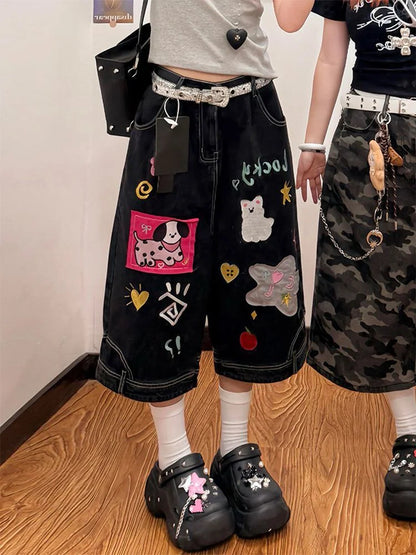 New Summer Cartoon Embroidery Patch Women Casual Loose Medium Pants Harajuku Gothic Black Men and Women Shorts