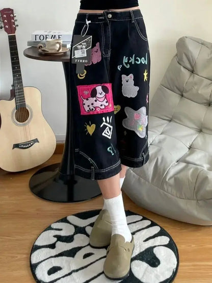 New Summer Cartoon Embroidery Patch Women Casual Loose Medium Pants Harajuku Gothic Black Men and Women Shorts