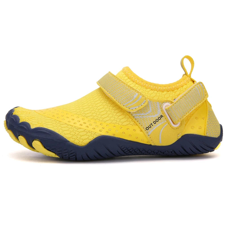 New Kids Beach Aqua Shoes Boys Girls Barefoot Water Shoes Outdoor Children Quick-Dry Drainage Swim Sandals Surf Wading Sneakers