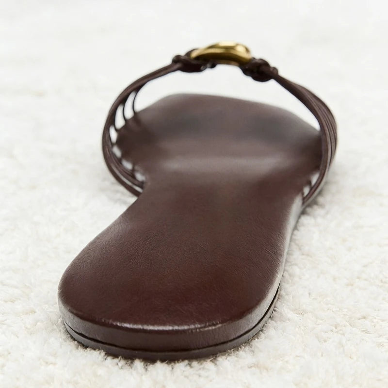 Brown Narrow-Strap Woven Design Flat Slippers Women Summer 2026 Light Comfortable Sandals for Wome Metal Decorations Beach Shoes
