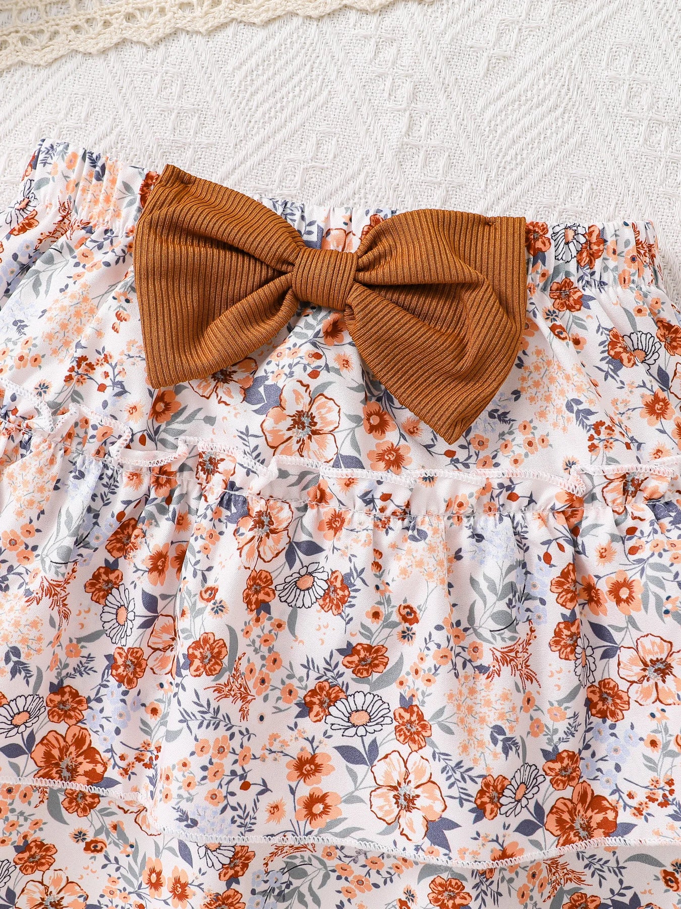 Spring Summer Girls Fashion Casual 2-piece dress Brown petal edge sleeveless vest + floral pleated cake knee-length skirt set