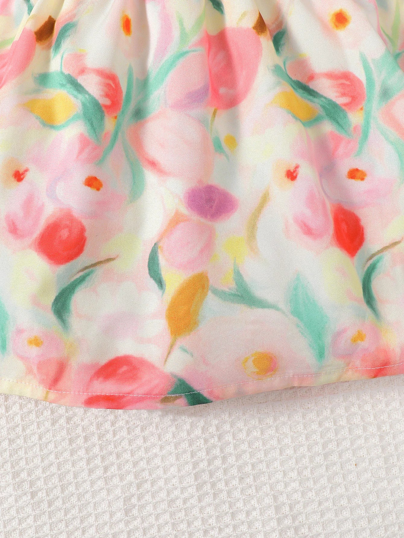 Girls' floral printed bubble sleeve square neck dress with backless straps and bow, suitable for outdoor wear in spring/summer