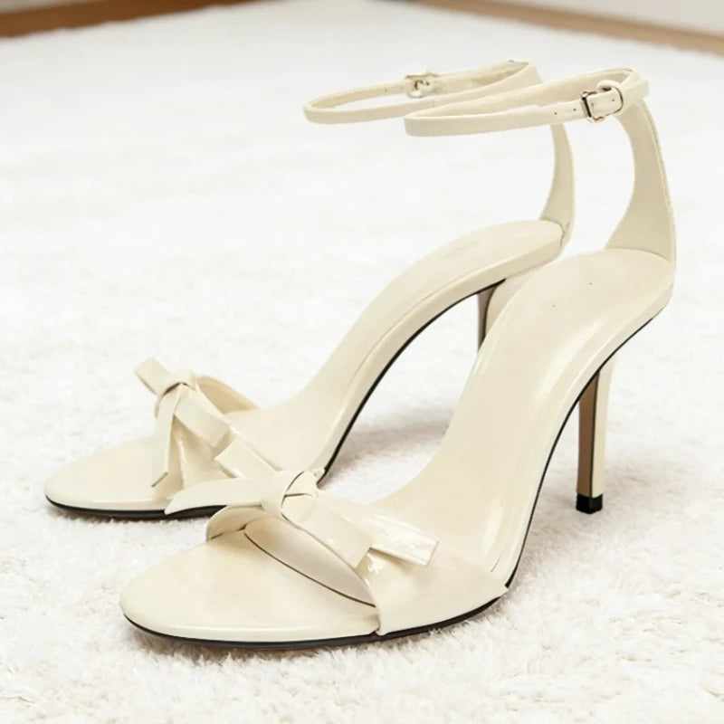 Beige Bow Designer Shoes Ankle Strap Heeled Sandals Women Elegant Patent Leather Thin High Heels Party Shoes Sandalias De Mujer
