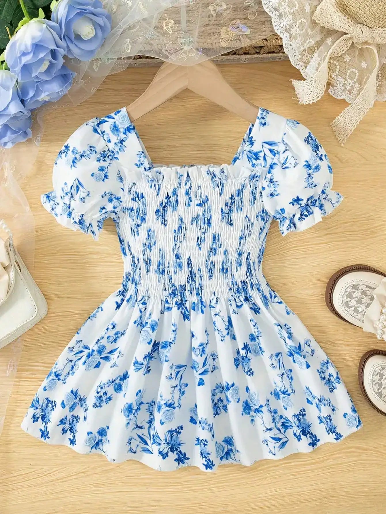 Casual Blue Floral Square Neck Ruffle Dress for Girls Breathable Short-Sleeved Summer Dress Suitable for Daily Wear