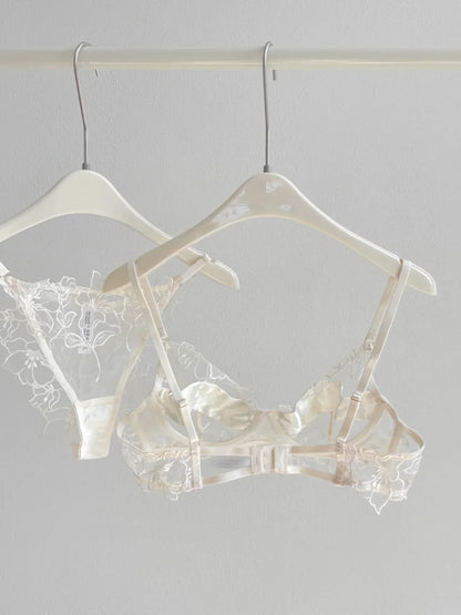 Romantic Lace Lingerie Set Sheer Mesh Ultra-Thin Soft Underwire Minimizer for Full Bust & Push-Up for Small Bust