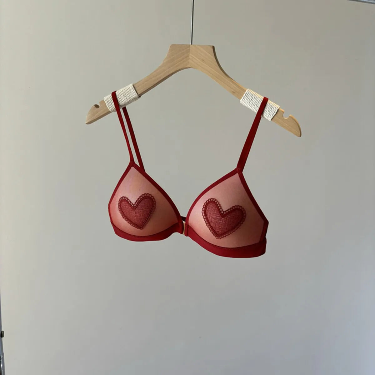 Women Red Bridal Wireless Bra, Front Buckle Beauty Back Thin Cup Heart Pattern Underwear For Wedding Zodiac Lucky Year 32-38 Set