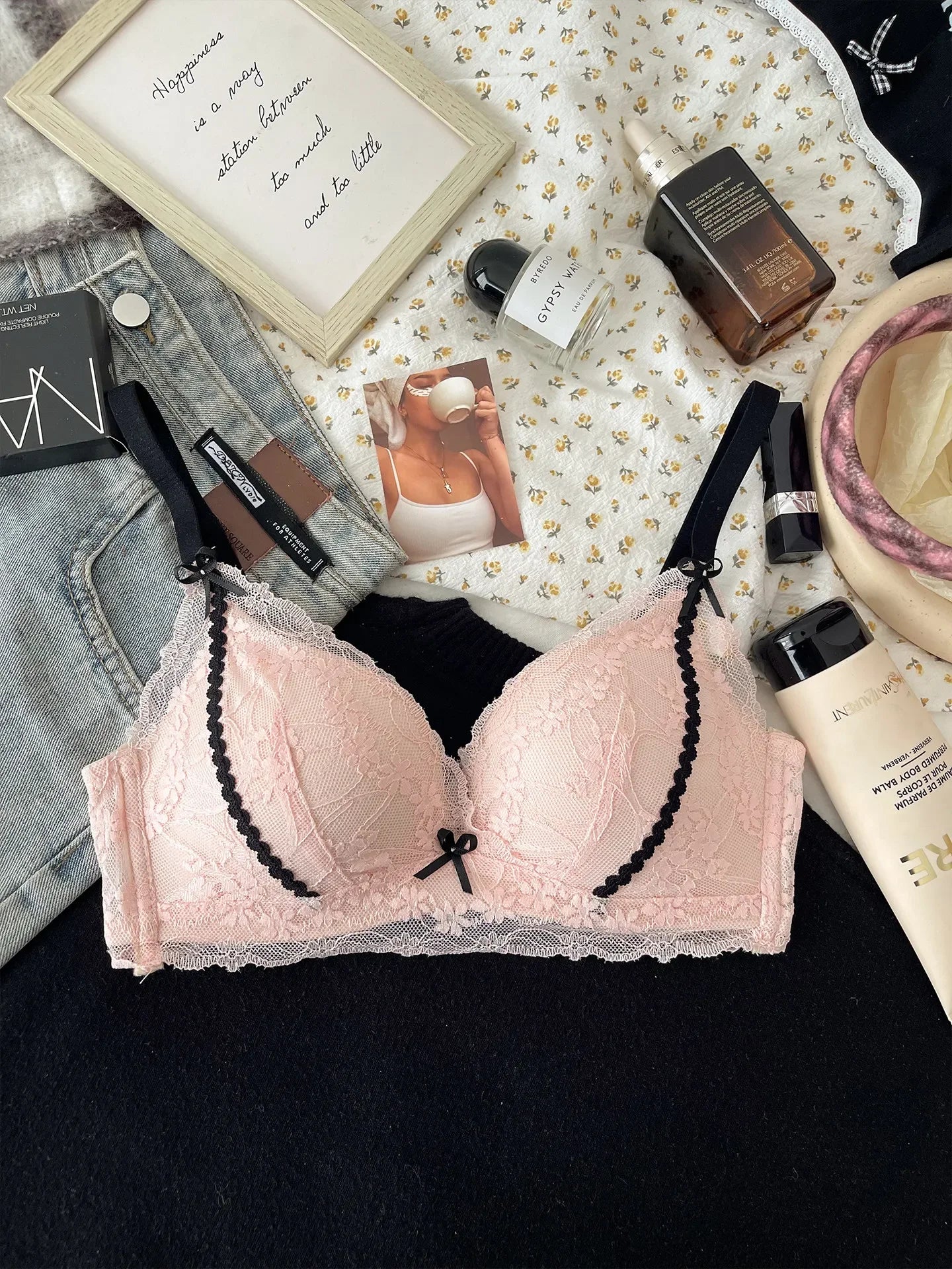 Lace lingerie for women wireless push-up bra for small breasts enhances cleavage & lifts side support to gather underarm fat