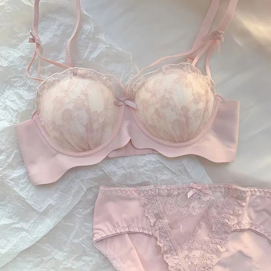 New Sweet and Cute Girl-free Undergarment Women's Comfortable Bra Cover Set