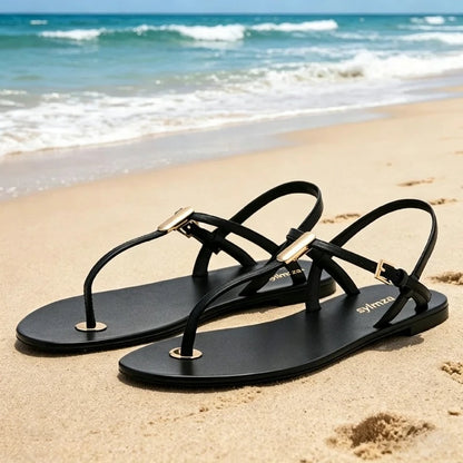 Concise Clip Toe Flat Sandals Women Fashion Ankle Strap Buckle Gladiator Sandals for Girl Luxury Metal Detail Summer Beach Shoes