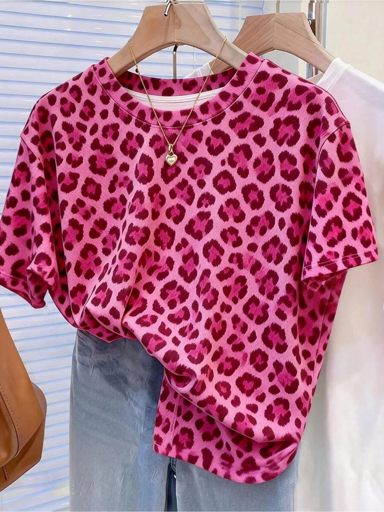 Leopard Print Women T Shirt Casual Short Sleeve O-neck Animal Print Summer Oversized Streetwear Tops