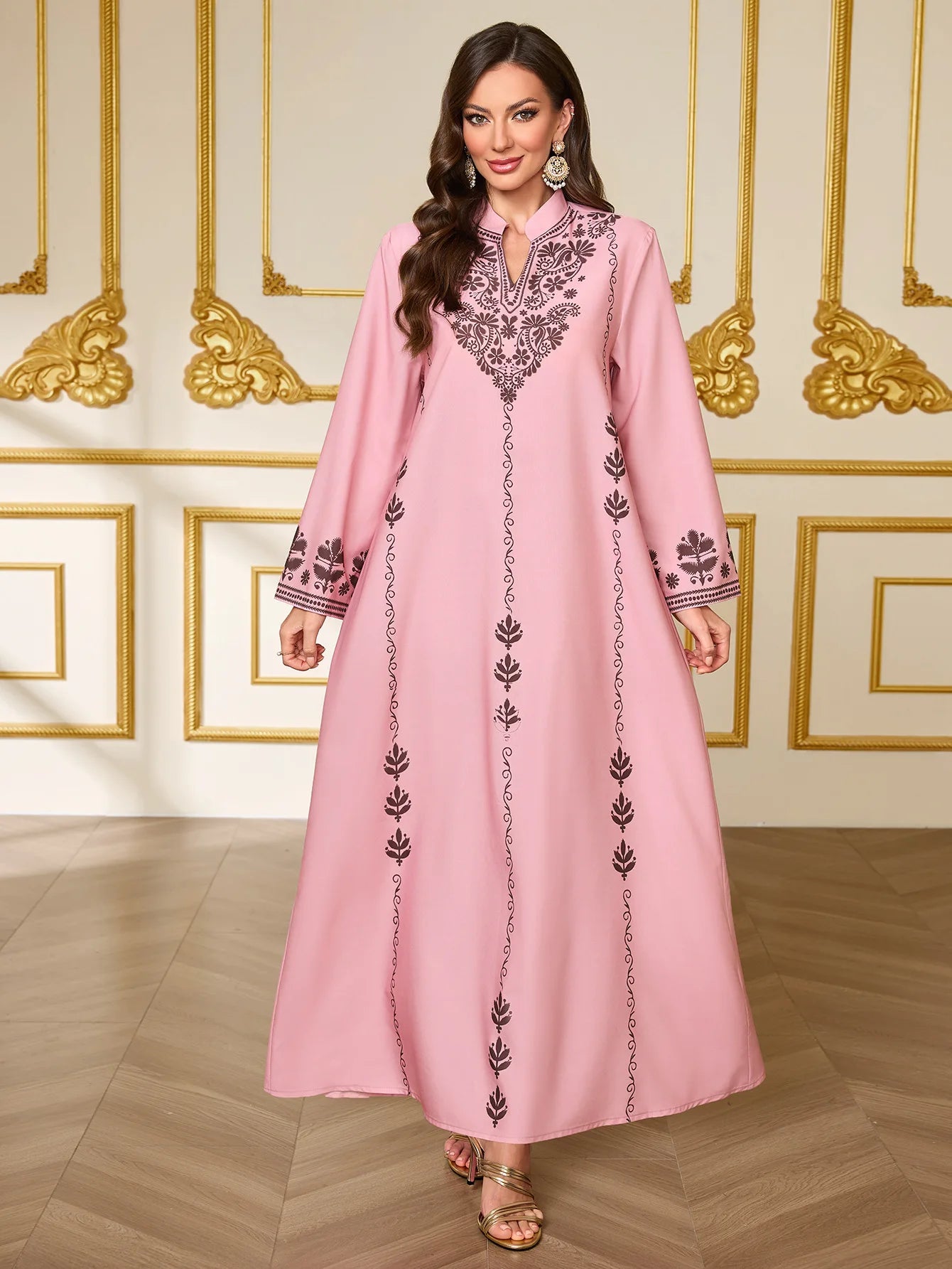Fashionable Muslim Women's Printed Robe New Dubai Arab Elegant V-neck Long Dress For Outerwear Dubai Luxury Islam Elegant