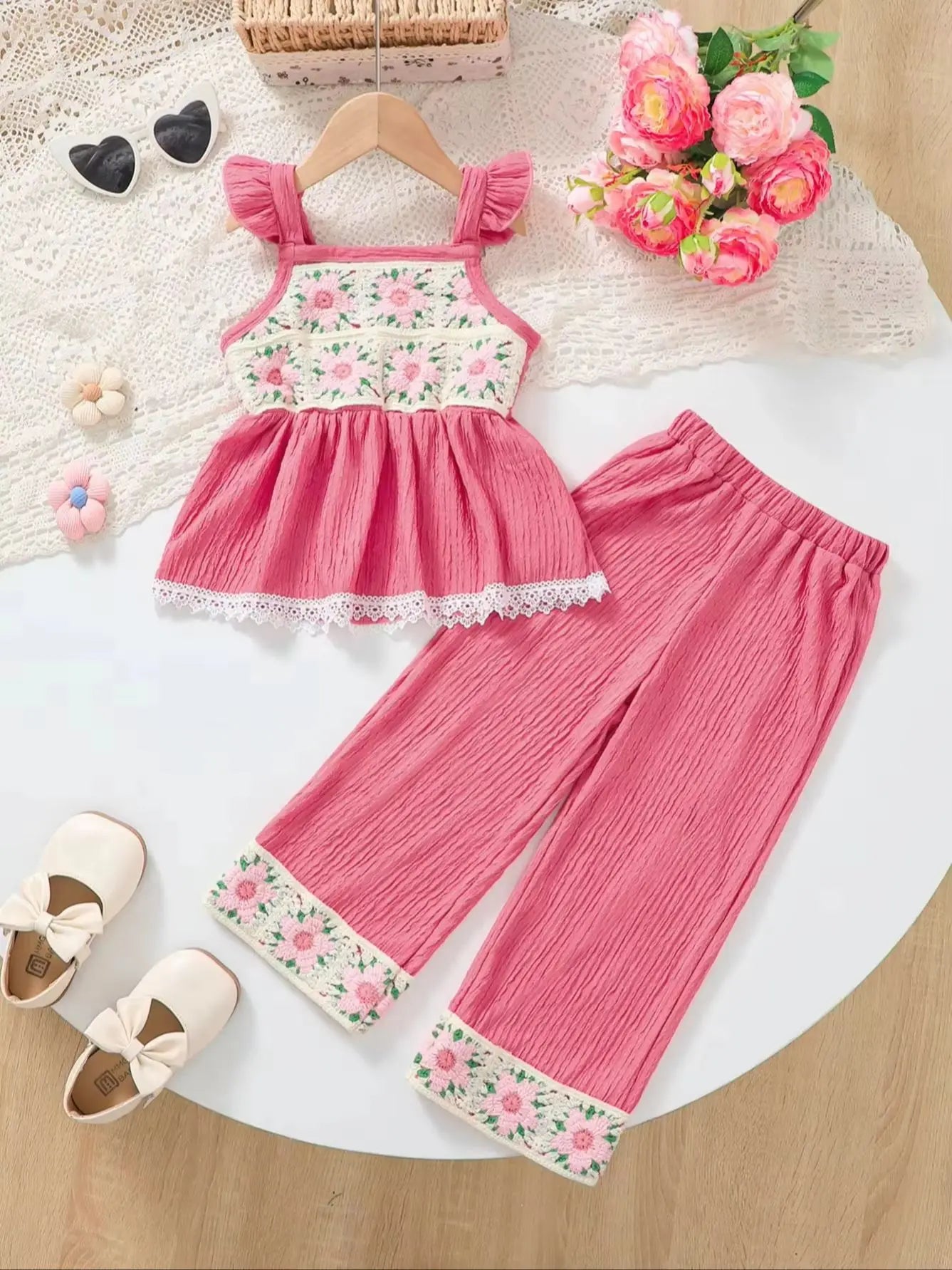 Girls Casual Cute Two-Piece Set with Puff Sleeves Square Collar Ruffle Hem Top And Pants Spring Summer Outfit for Kids
