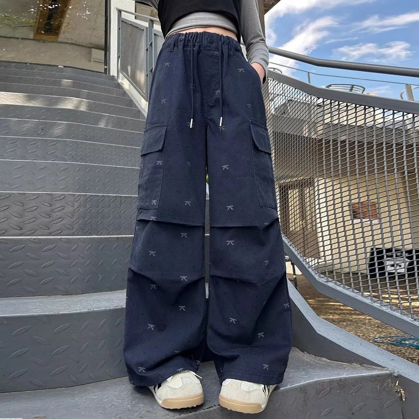 2026 Autumn New Release Trendy Girls' Butterfly Detail Straight Leg Cargo Pants Kids 5-12 Casual Wear
