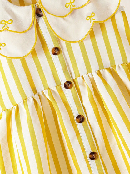 (5120) Little Girls' Summer Fresh and Energetic Multi-Colored White Striped Dress with Doll Collar and Bow Embroidery, in a Retro Cute Style, Suitable for Amusement Parks, Theme Parties, Vacations, and Gatherings.