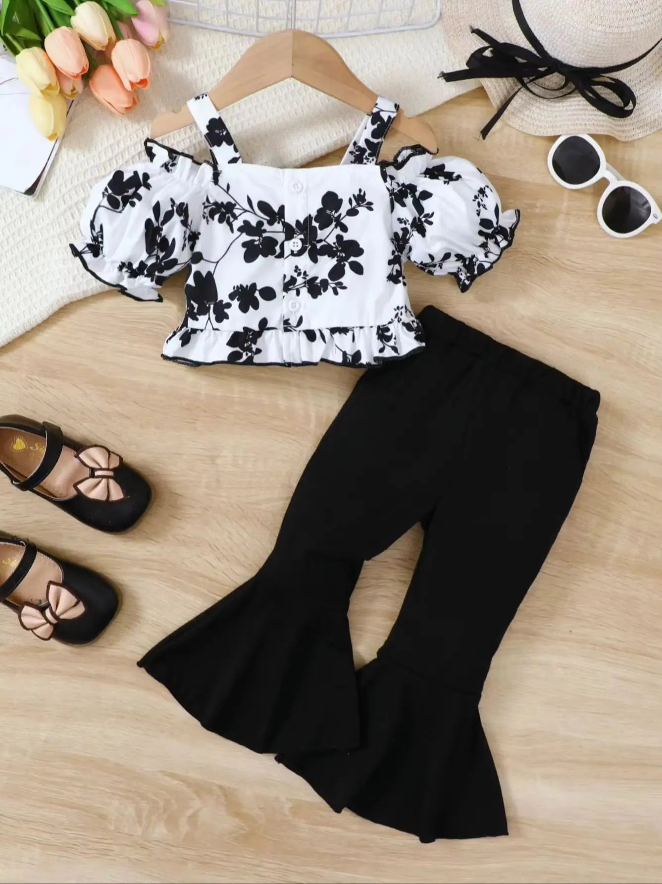 Girls 2PCS Summer Outfit Casual Floral Print Off-Shoulder Bubble Sleeve Top with Black Flared Pants Knitted Fabric Outdoor Wear