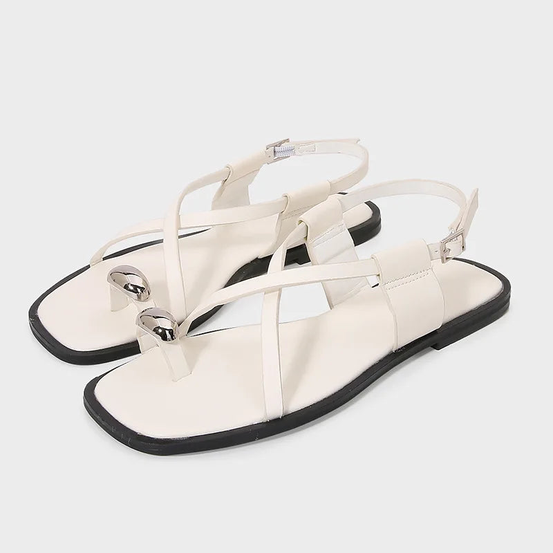 Metal Buckle Decoration Over Toe Flat Sandals Women Fashion Ankle Strap GLADIATOR Sandals Luxury Designer Summer Beach Slippers