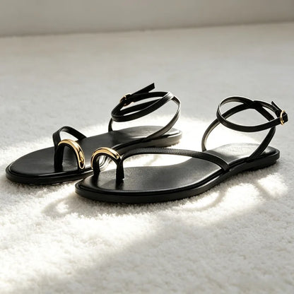 Unique Metal Detail Flat Sandals for Women Fashion Ankle Straps Buckle Designer Shoes 2026 Summer Sexy Clip Toe Beach Flip-flops