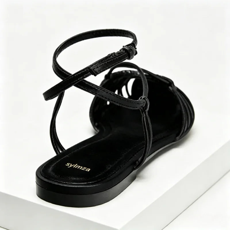 Fashion Woven Ankle Strap Flat Sandals Women Summer Light Comfortable Beach Shoes Hollow Out Design Gladiator Sandals for Girls