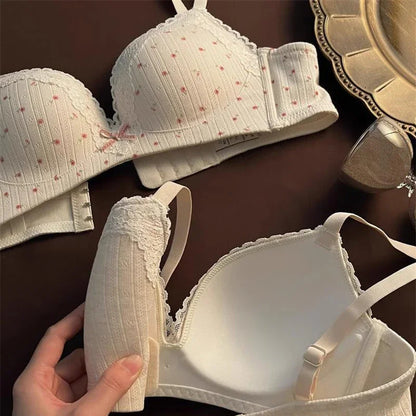 A Thin Lace-trimmed Floral Print Lingerie Set for Women, Featuring French Floral Print Breathable Bras