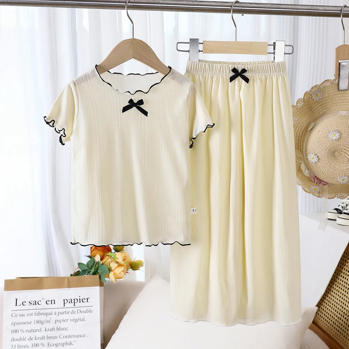 1Set Girls Short Sleeve Round Neck T-shirt Tops+Pants Babys Summer Fashion Sweet Bow Childrens Set New Kids Casual Home Clothes