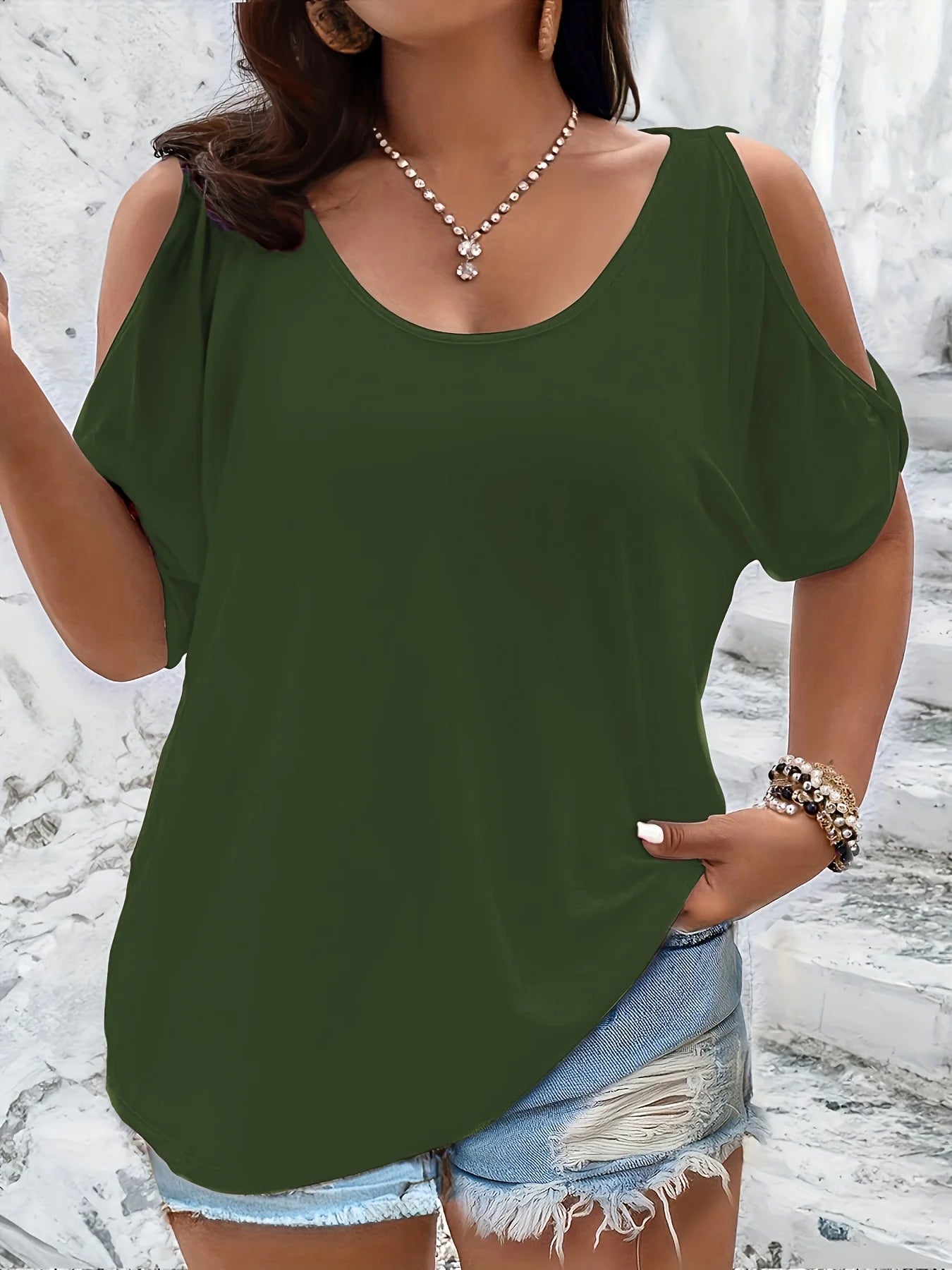 Plus Size Cold Shoulder T-Shirt for Women Casual Loose Fit Summer Top with Trendy Cutouts