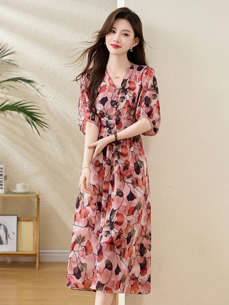 Women's Bohemian Summer Dress Floral Print Maxi with Waist-Cinching Detail for Seaside Vacations And Beach Outings