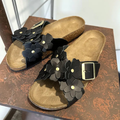 Fashion Floral Decoration Platform Slippers Women Luxury Metal Buckle Design Flat Sandalias Summer Outdoor Sandals Beach Shoes