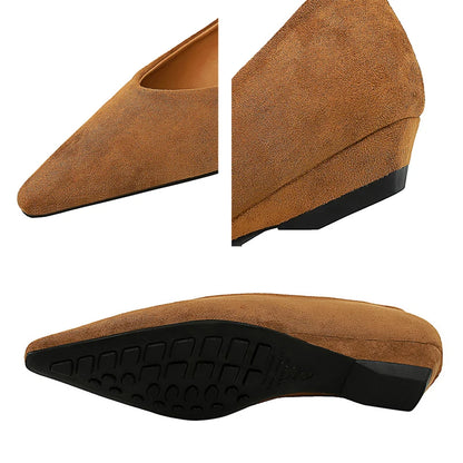 2026 New Ladies' Wedge Shoes Suede Low Heeled Women's Shoes Non-Slip Comfort Ladies Shoes Large Size 43 Pointed Low Heeled Shoes