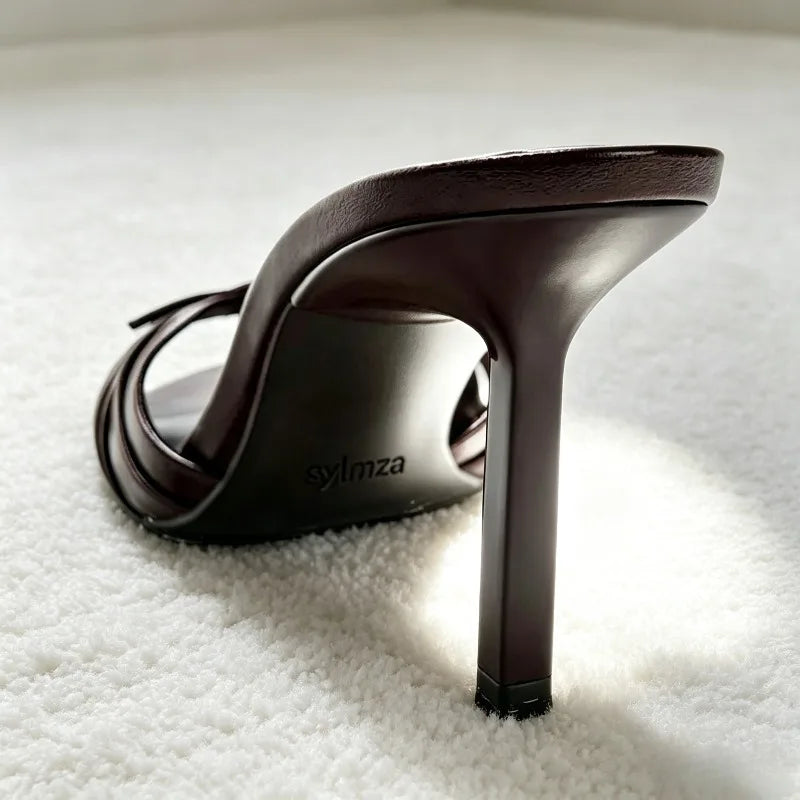 Fashion Metal Buckle Detail Mule Sandals Women Burgundy Patent Leather Stiletto Slide Sandals Sexy Open-toe Pointed-toe Heels