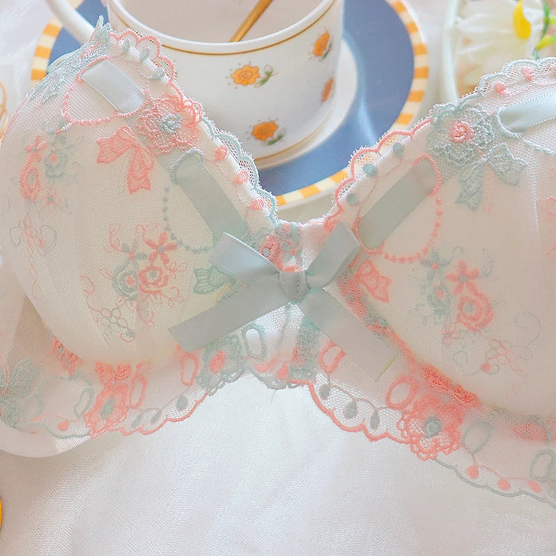 Sweet and lovely floral embroidered bralette lace girls' underwear set Japanese push up women lingerie ladies gathered bra sets