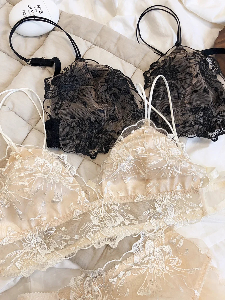 Embroidered lace sexy bralette no steel ring triangle cup big breasts ultra-thin underwear set breathable bra lingerie sets