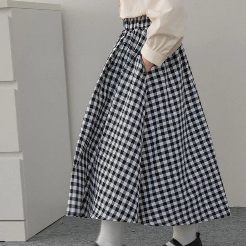 Kids' Pleated Mini Skirt for Tween Girls 2025 Autumn Season Korean Style Simple Design Versatile for School Outdoor