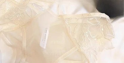 Elegant French Lace Bralette Wireless Triangle Cup No Underwire Thin Straps Small Bust Women Comfort Lingerie Set BANERDANNI
