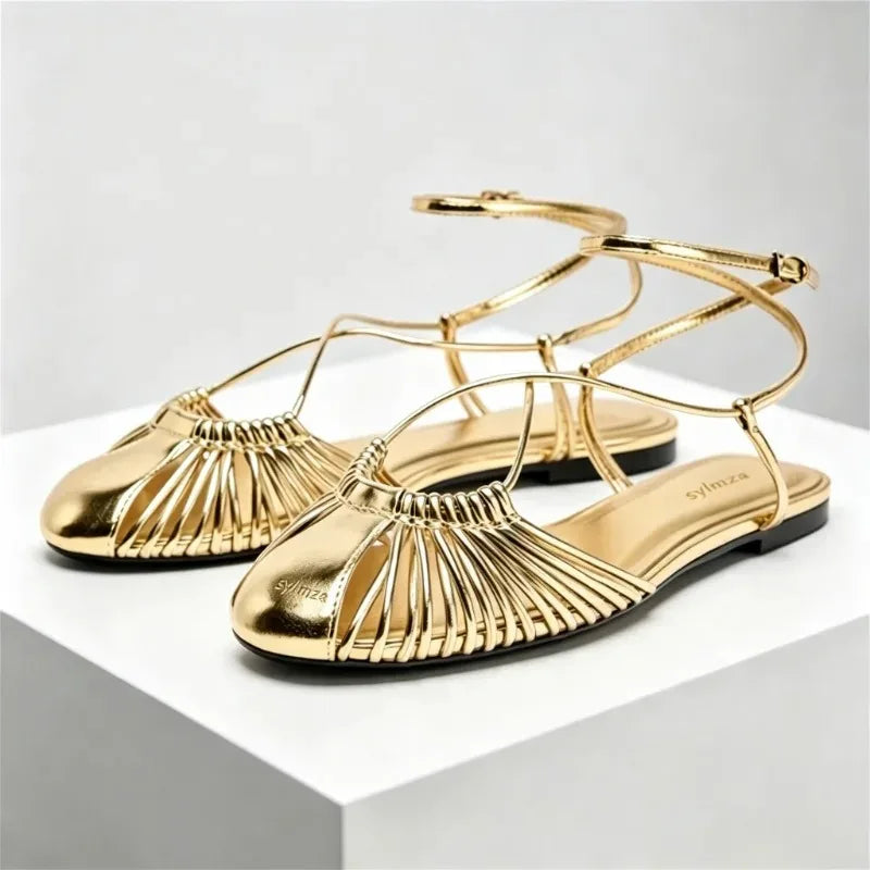 Fashion Woven Ankle Strap Flat Sandals Women Summer Light Comfortable Beach Shoes Hollow Out Design Gladiator Sandals for Girls