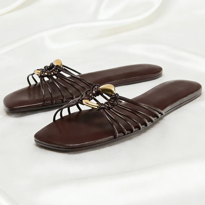 Brown Narrow-Strap Woven Design Flat Slippers Women Summer 2026 Light Comfortable Sandals for Wome Metal Decorations Beach Shoes