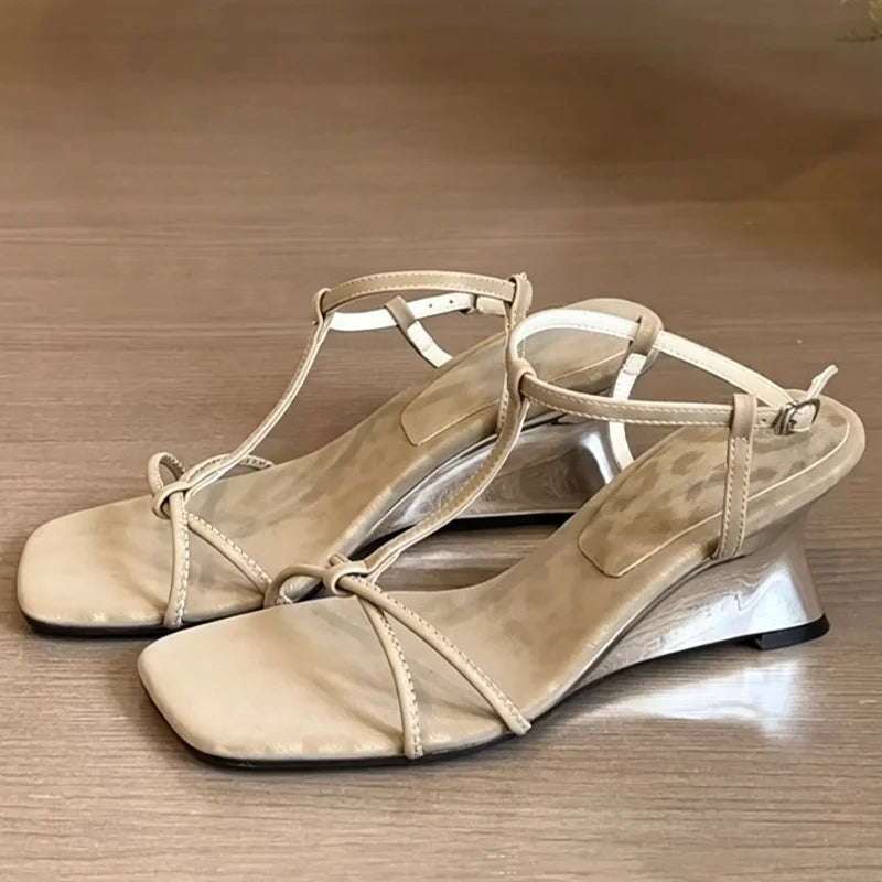Concise Khaki T-Strap Wedge Sandals for Ladies Fashion Square-Toe Adjustable Metal Buckle Detail Gladiator Elegant Dress Shoes
