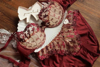 BANERDANNI Victorian Style Plus Size Red Lace Bra Set Sexy Underwire Support for Big Breasts Women's Elegant Lingerie Bow Design