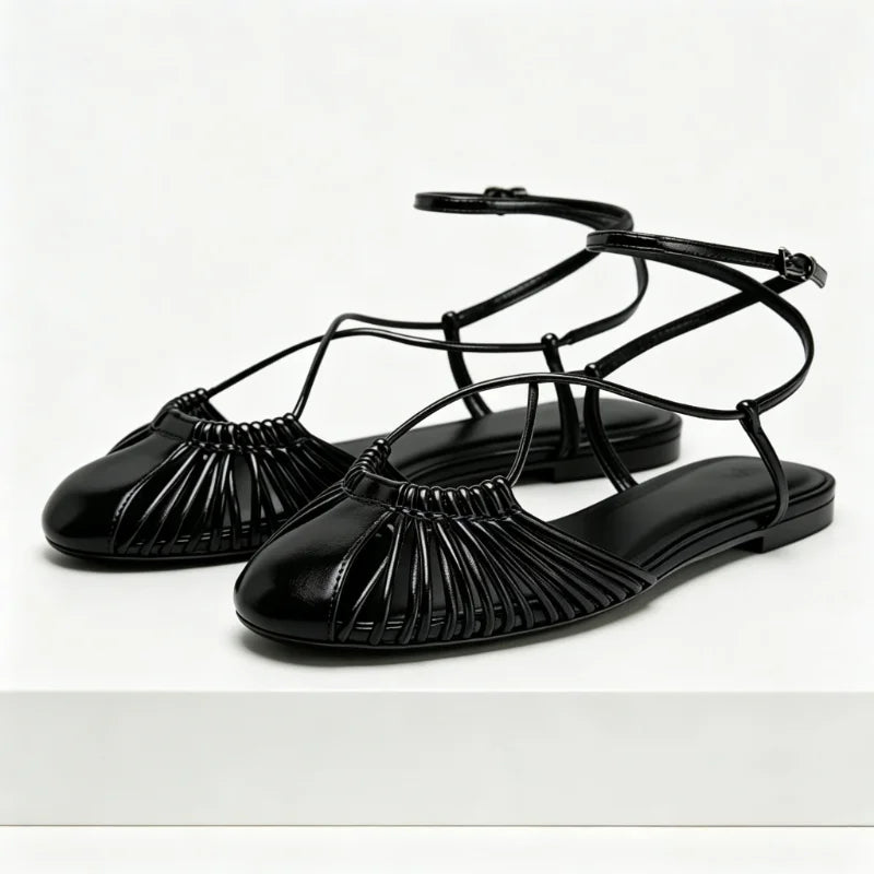 Fashion Woven Ankle Strap Flat Sandals Women Summer Light Comfortable Beach Shoes Hollow Out Design Gladiator Sandals for Girls