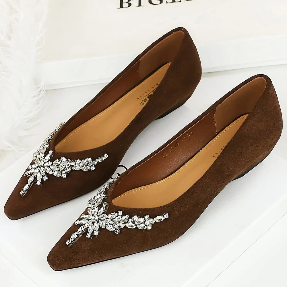 BIGTREE Shoes Rhinestone Chain Decoration Low Heeled Women's Shoes Suede Wedge Heel Shoes Pointed Tip Retro Wedges Ladies Shoes