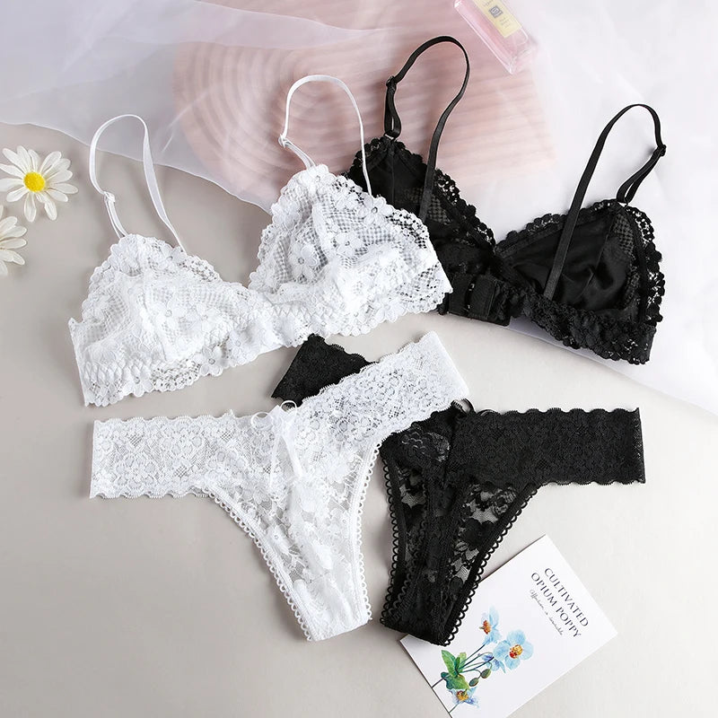 Lace Bra and Panty Set, Lace, Sheer, Scalloped, Breathable, Transparent, for Women, Daily Wear, Comfortable Fit